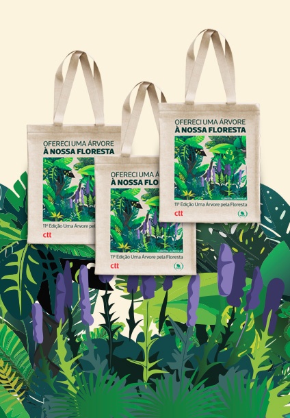 3 sacos de pano com imagem de uma floresta